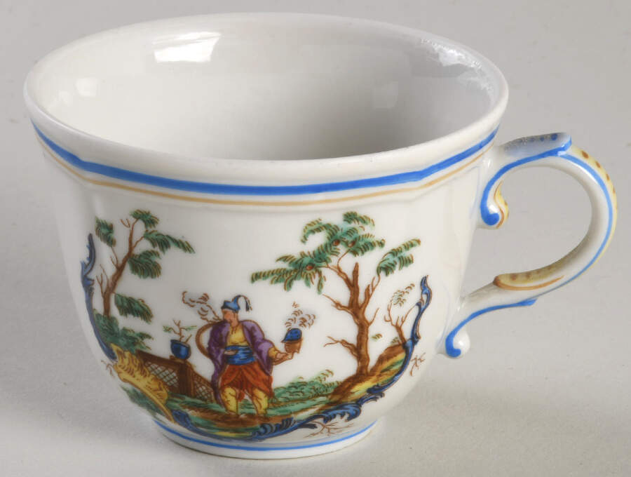 Chinois Flat Demitasse Cup by Ginori 1735-1