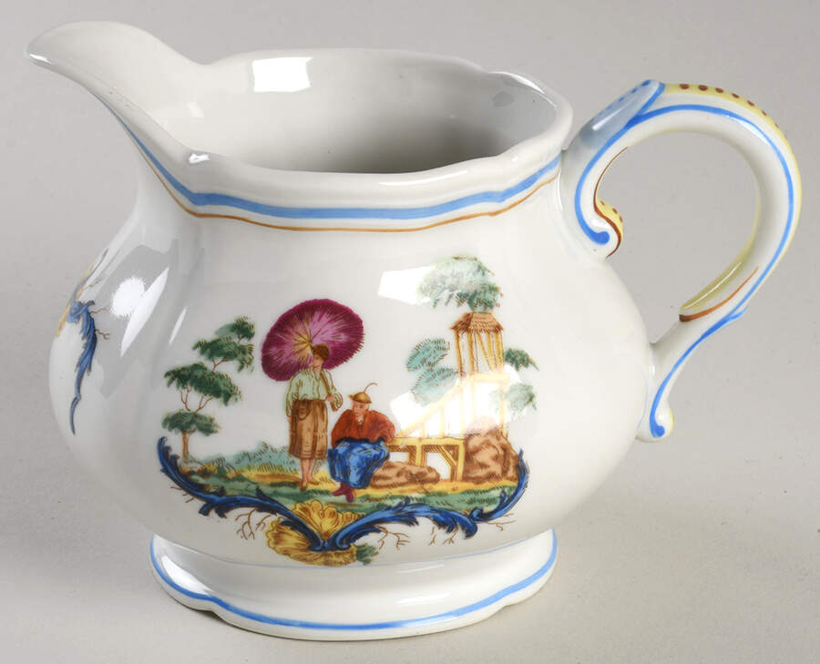 Chinois Creamer by Ginori 1735-1