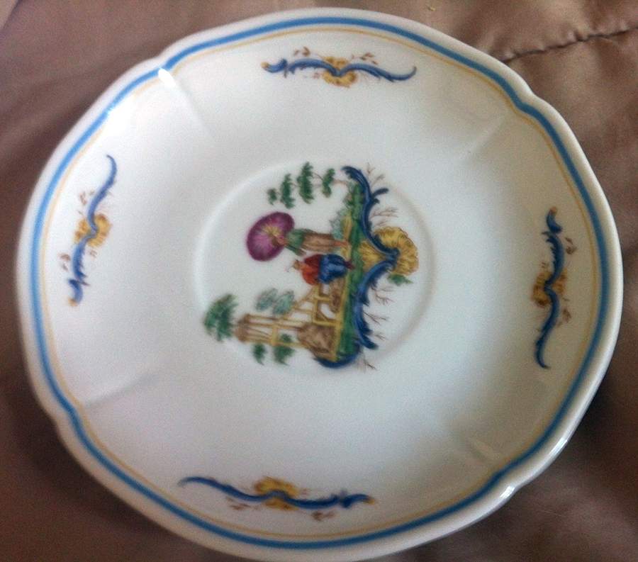 Chinois Saucer by Ginori 1735-1