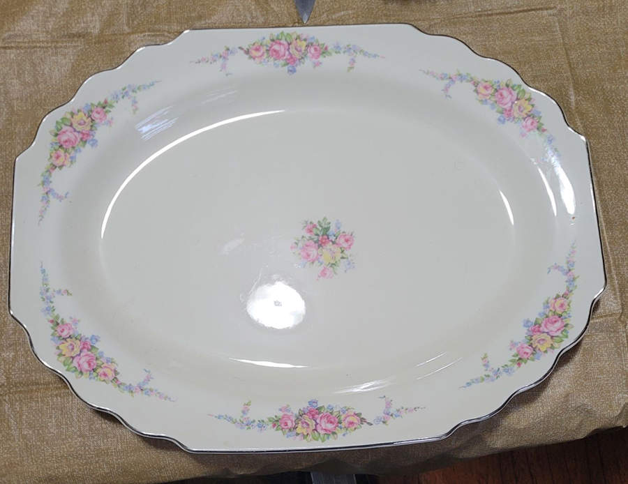 GEO163 15" Oval Serving Platter by WS George-1