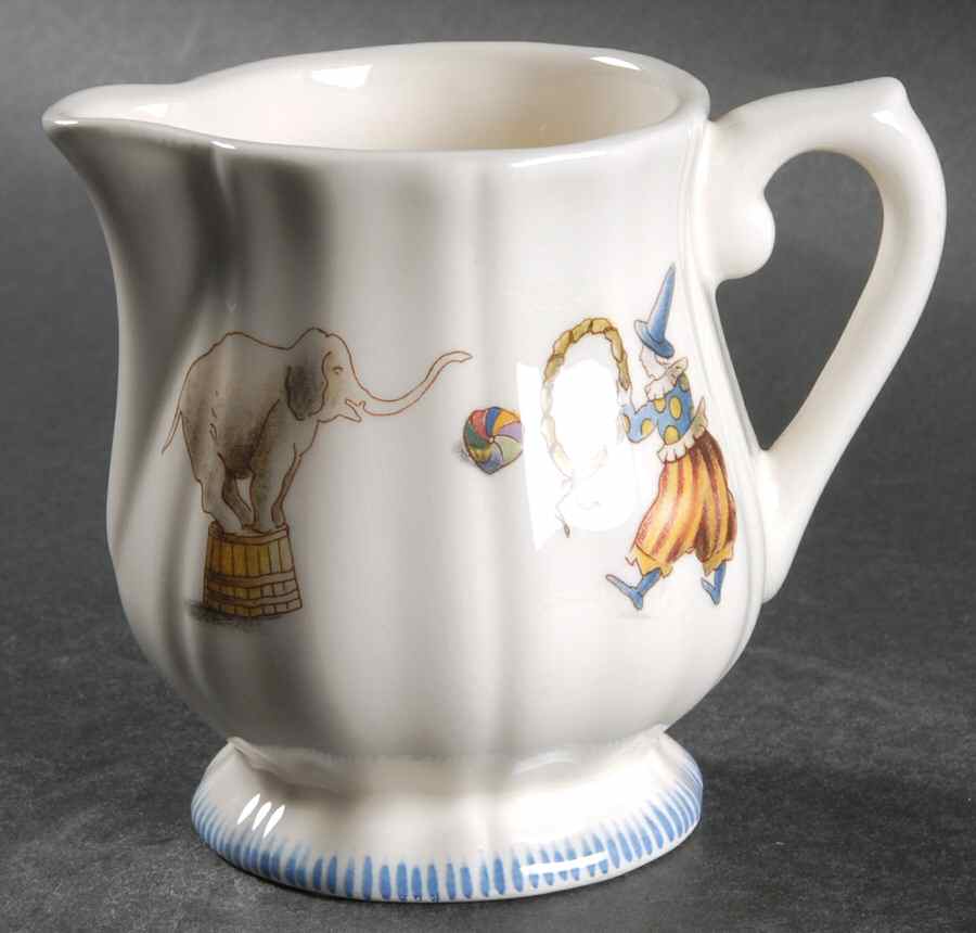 Le Cirque Creamer by Faiencerie De Gien-1