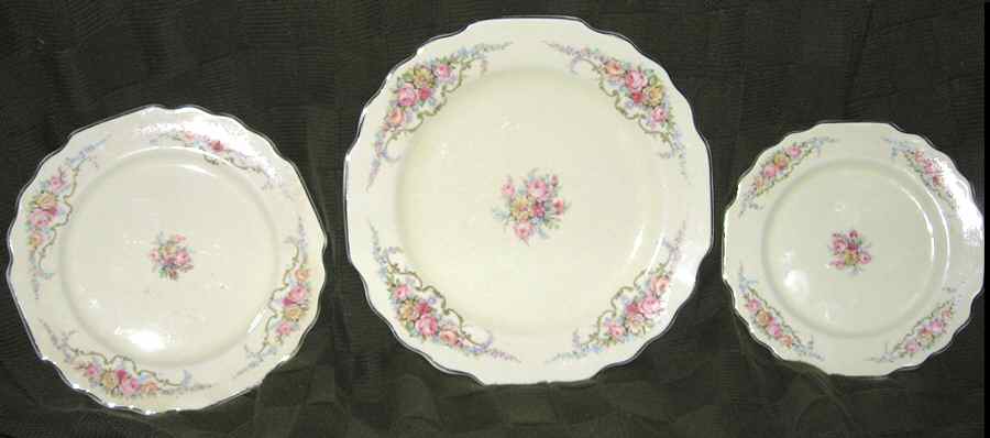 GEO174 Dinner Plate by WS George-1