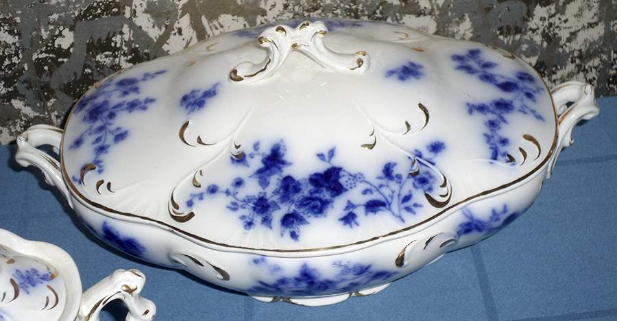 Rose Oval Covered Vegetable by Grindley-1