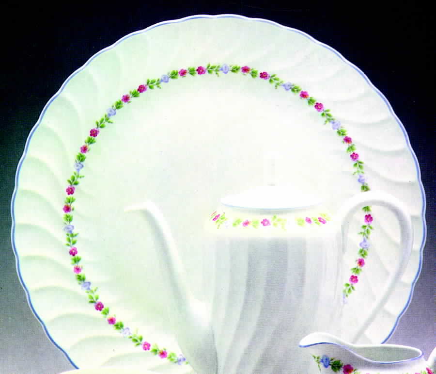 12915 Dinner Plate by Ginori 1735-1