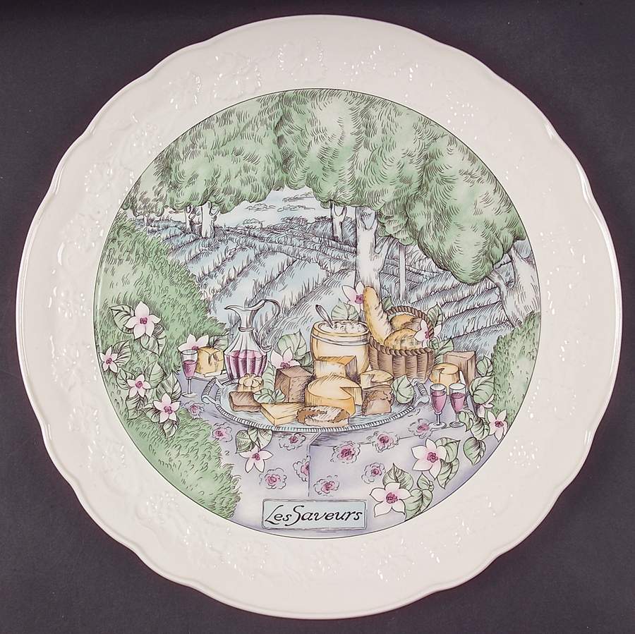 Les Saveurs Cake Plate by Faiencerie De Gien-1