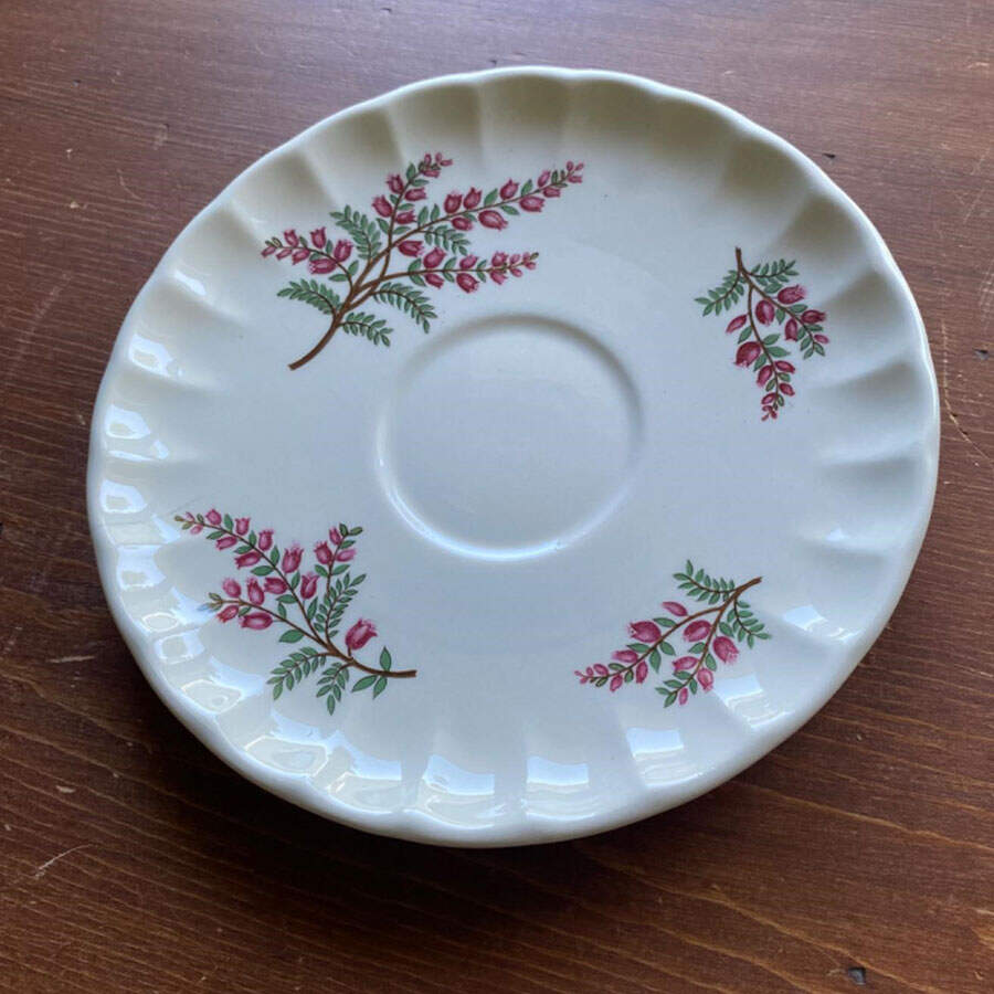 GEO187 Saucer by WS George-1