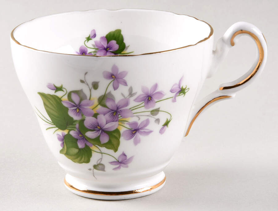 GRO11 Footed Cup by Grosvenor-1