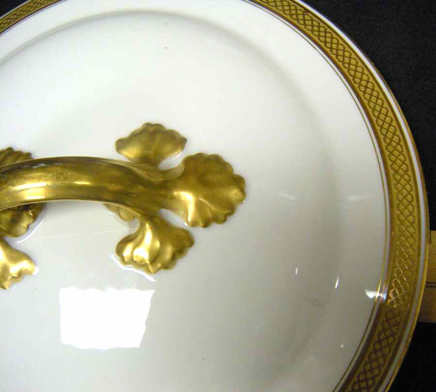 GUE229 Lid for Round Vegetable by WM Guerin-1