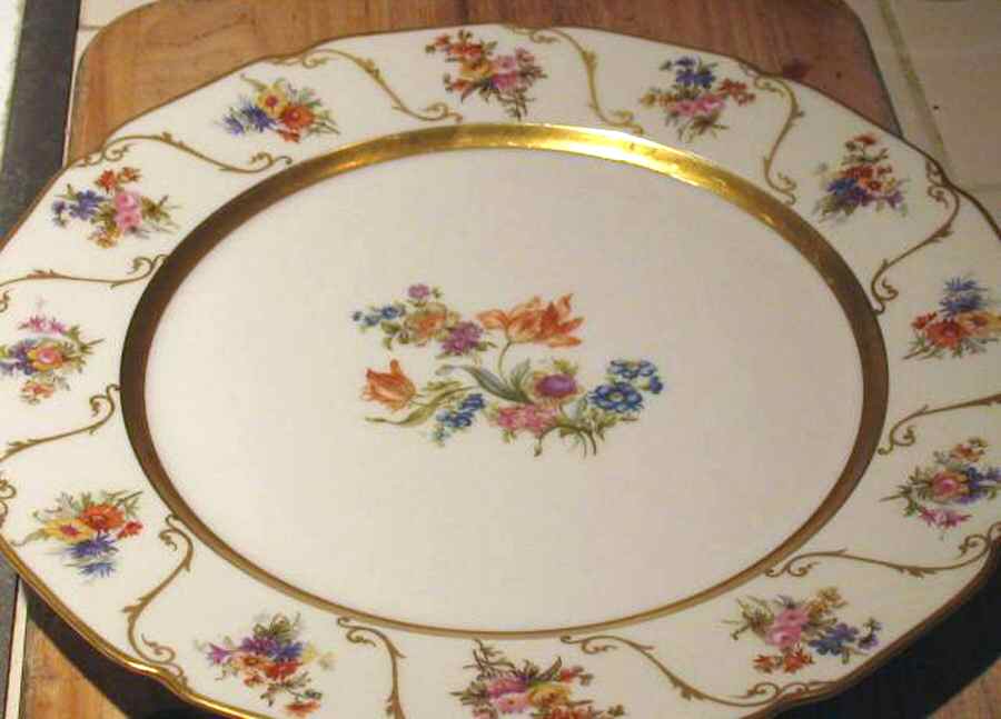 GUE238 Dinner Plate by WM Guerin-1