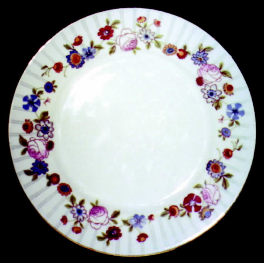 GUE261 Dinner Plate by WM Guerin-1
