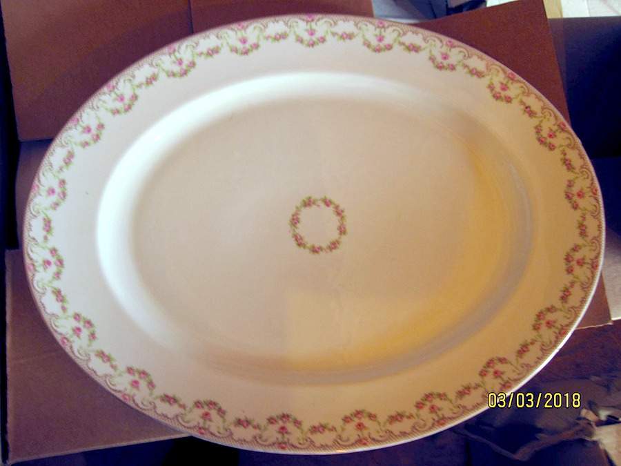 GUE262 18" Oval Serving Platter by WM Guerin-1