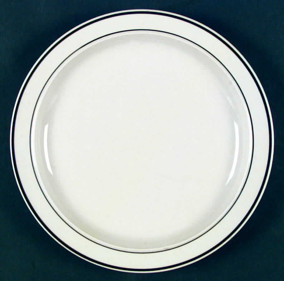 Basic Living Green Dinner Plate by Gibson Designs-1