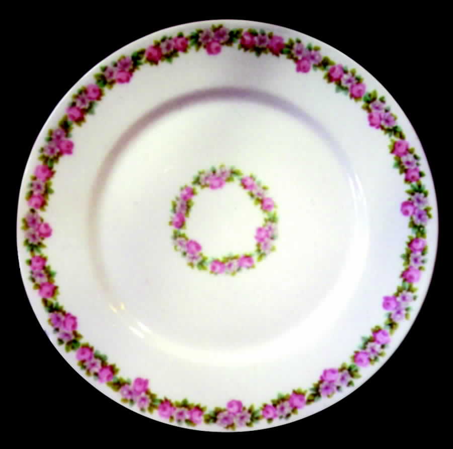 GUE265 Dinner Plate by WM Guerin-1
