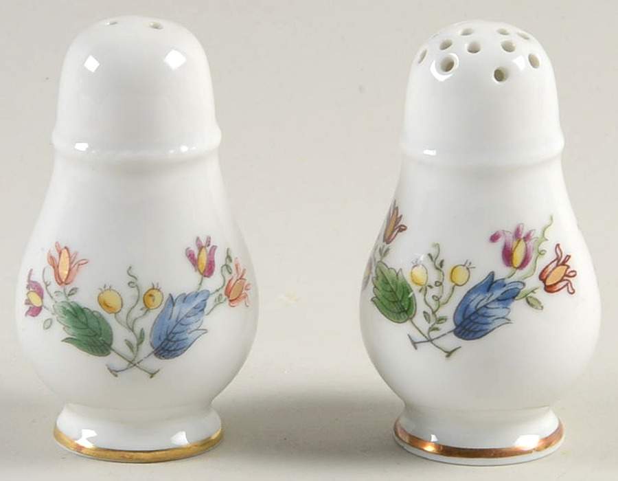 Riviera (Scalloped, Vecchio) Salt & Pepper Set by Ginori 1735-1