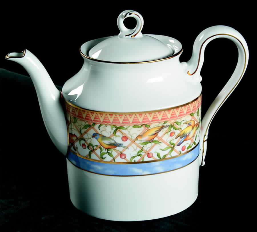 Pitti Palace Coffee Pot & Lid by Ginori 1735-1