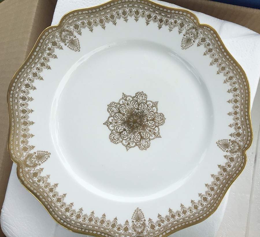 GUE269 Dinner Plate by WM Guerin-1
