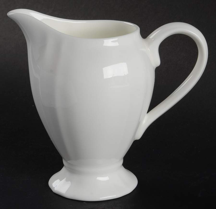 Bianco White (Duchessa Shape) Creamer by Ginori 1735-1