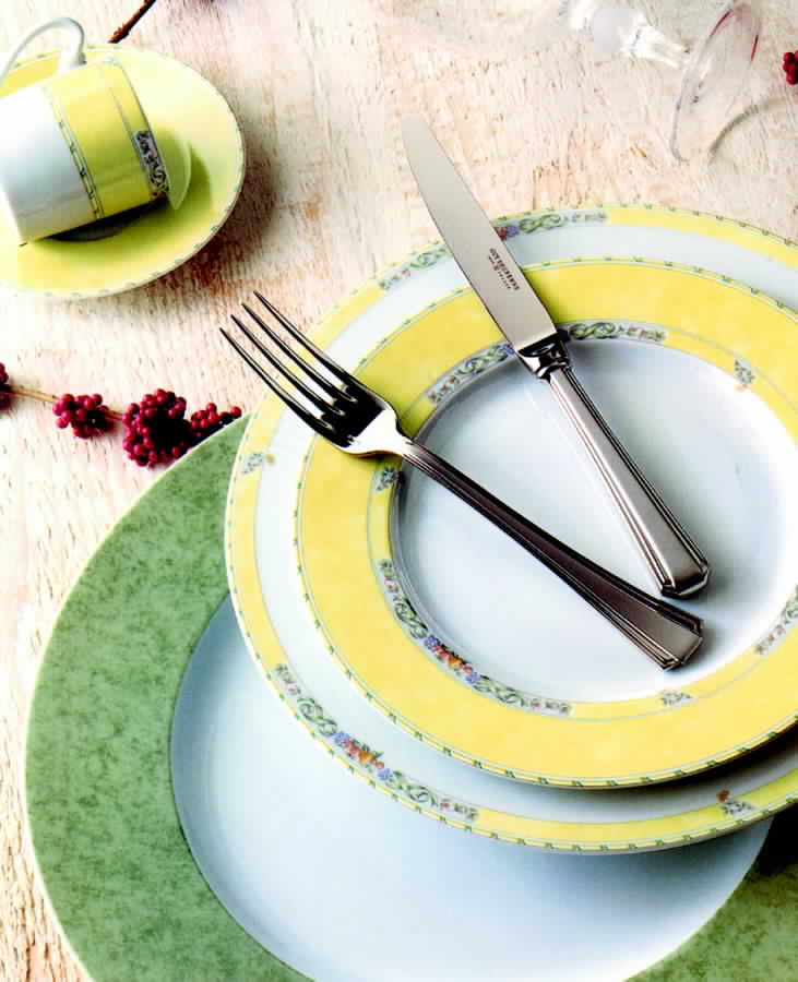 Floriane Dinner Plate by Guy Degrenne-1