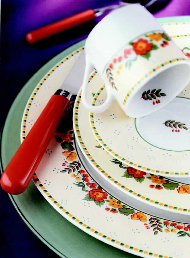 Mitzy Dinner Plate by Guy Degrenne-1