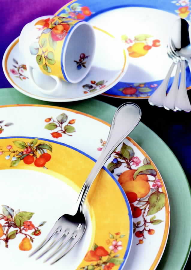 Malaga Dinner Plate by Guy Degrenne-1