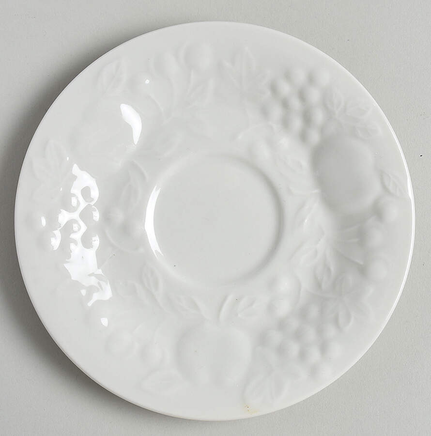 Flourish Saucer by Gibson Designs-1