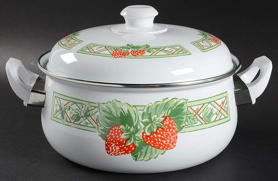 Strawberry  4 Quart Metal Covered Casserole by Gibson Designs-1