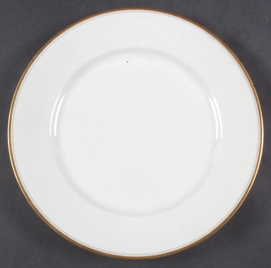 GUE274 Dinner Plate by WM Guerin-1
