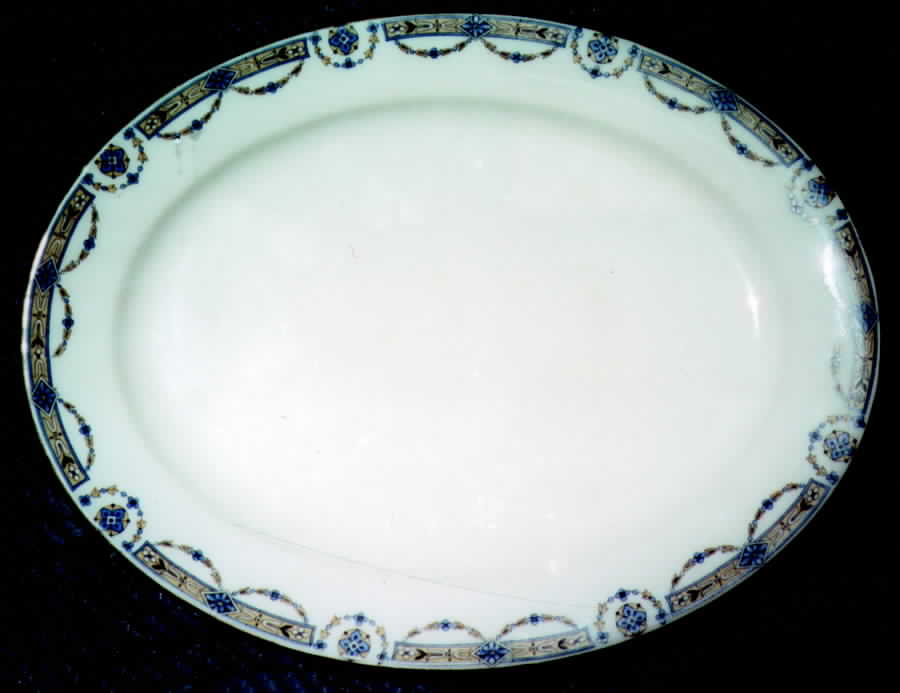 GUE276 14" Oval Serving Platter by WM Guerin-1
