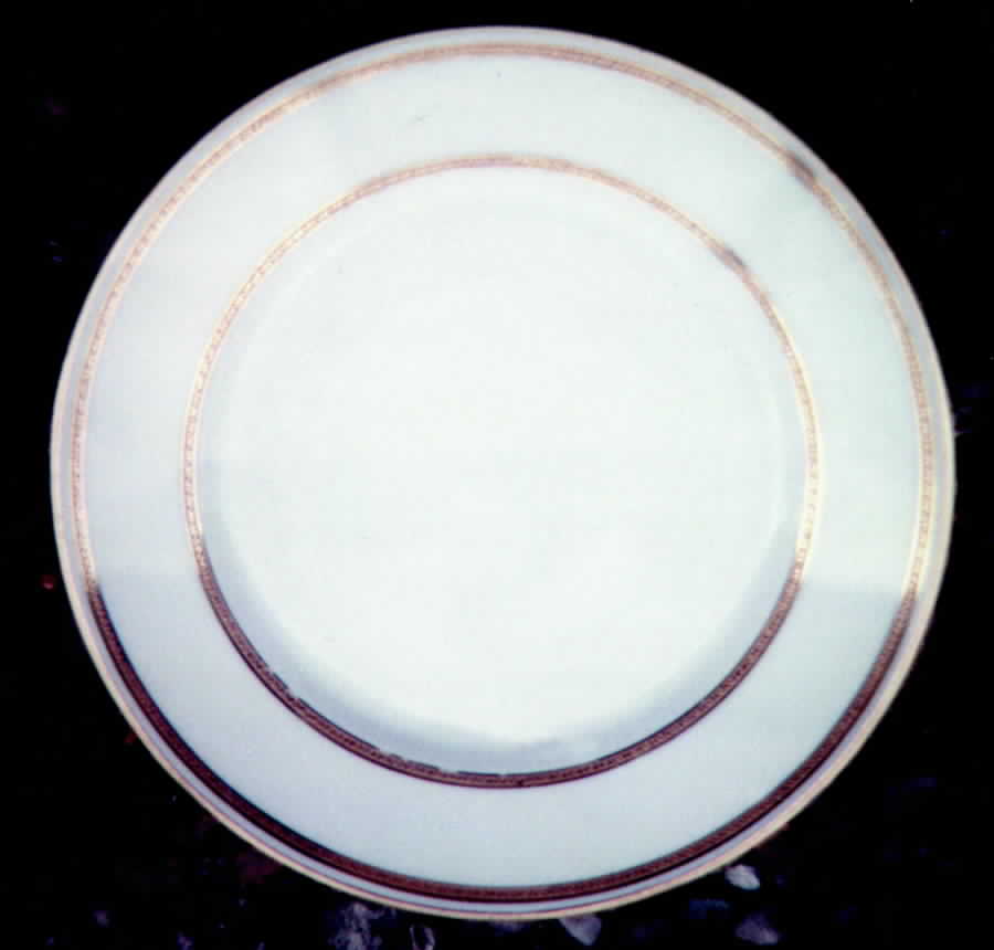 GUE277 Dinner Plate by WM Guerin-1