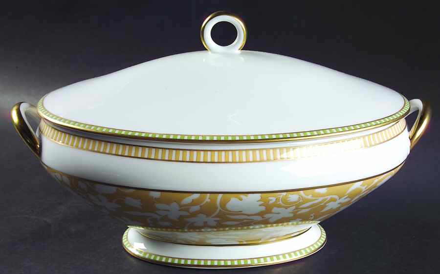 Delhi Tureen &  Lid by Ginori 1735-1