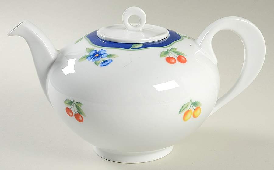 Primavera Teapot & Lid by Ginori 1735-1