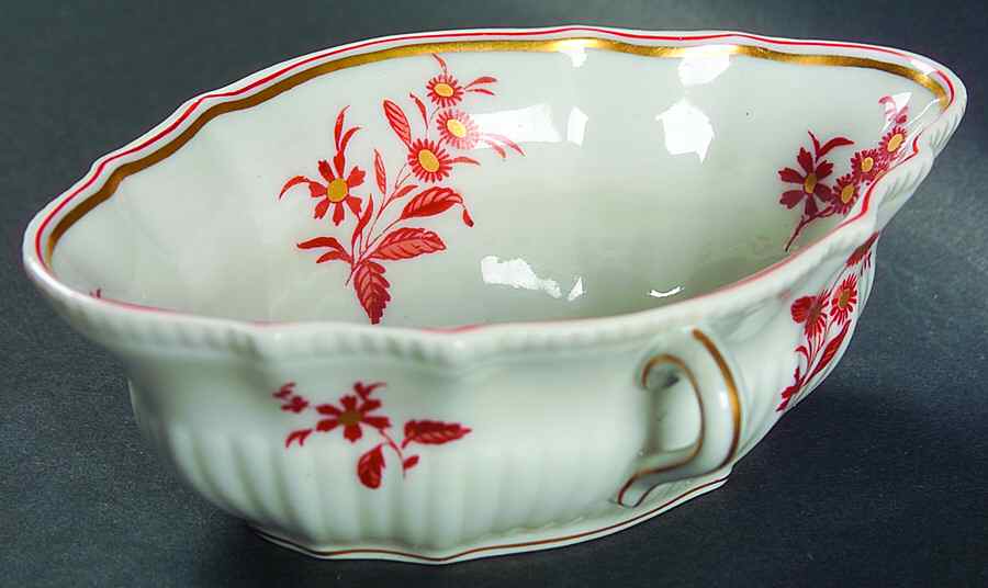 Siena Rust (Scalloped, Antico Doccia) Open Sauce Boat by Ginori 1735-1