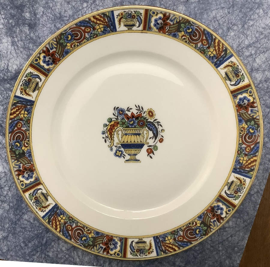 GUE286 Dinner Plate by WM Guerin-1