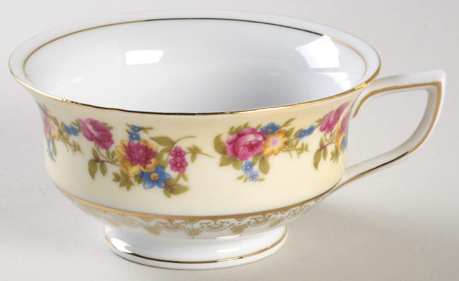 Hostess Footed Cup by Gold Castle-1