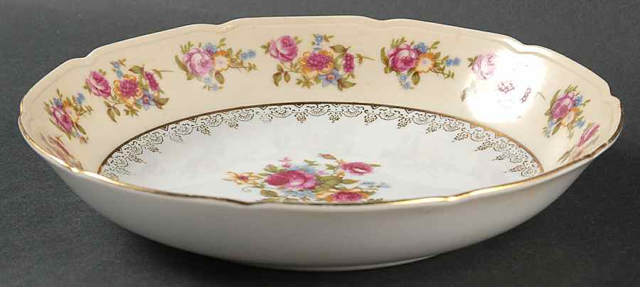 Hostess Coupe Soup Bowl by Gold Castle-1
