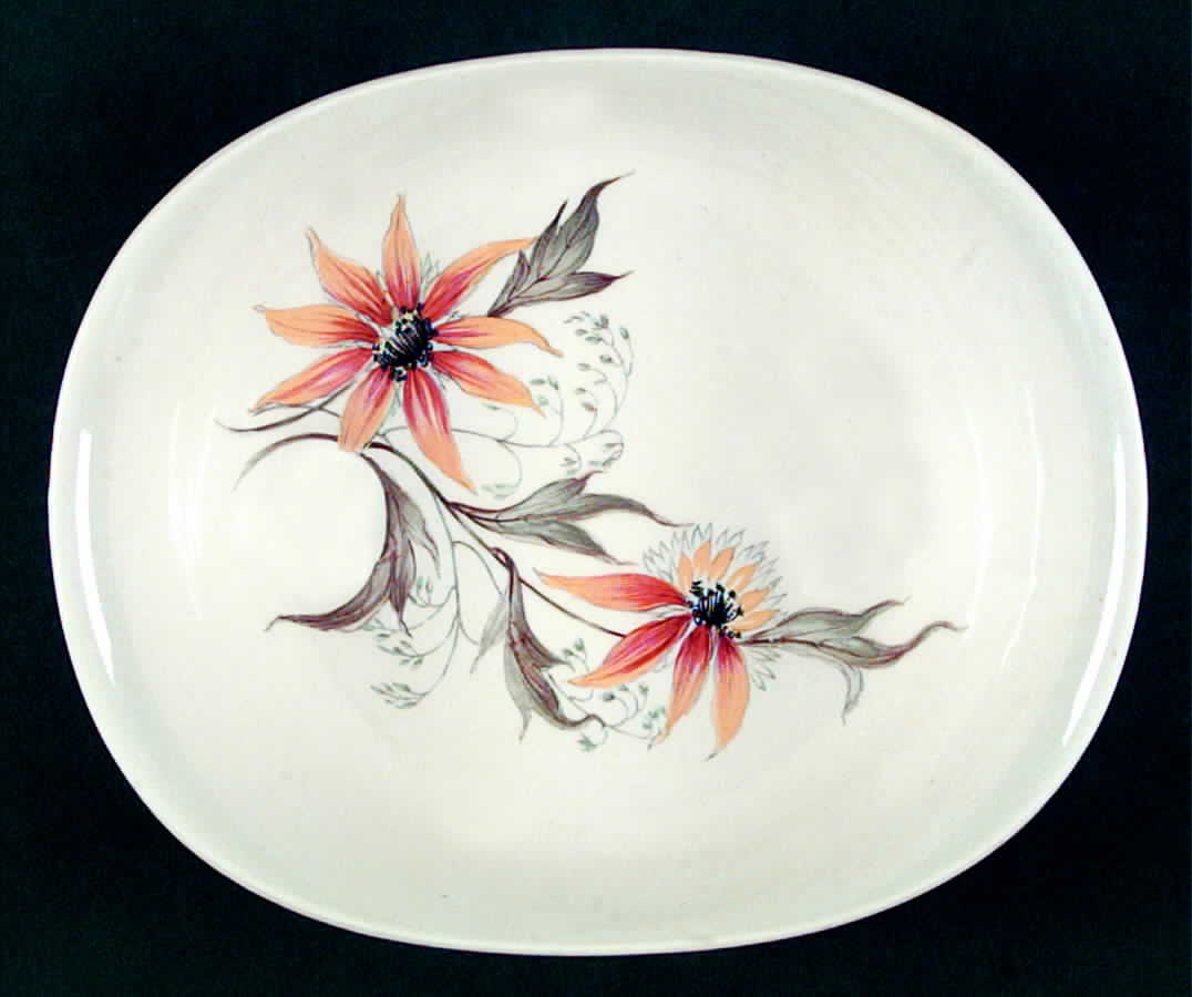 Brown Eyed Susan 9" Oval Vegetable Bowl by Grindley-1
