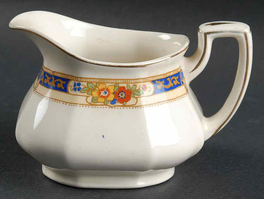 Averno Creamer by Grindley-1