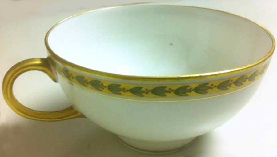 GUE306 Footed Cup by WM Guerin-1