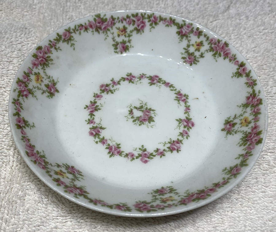 GUE307 Fruit/Dessert (Sauce) Bowl by WM Guerin-1