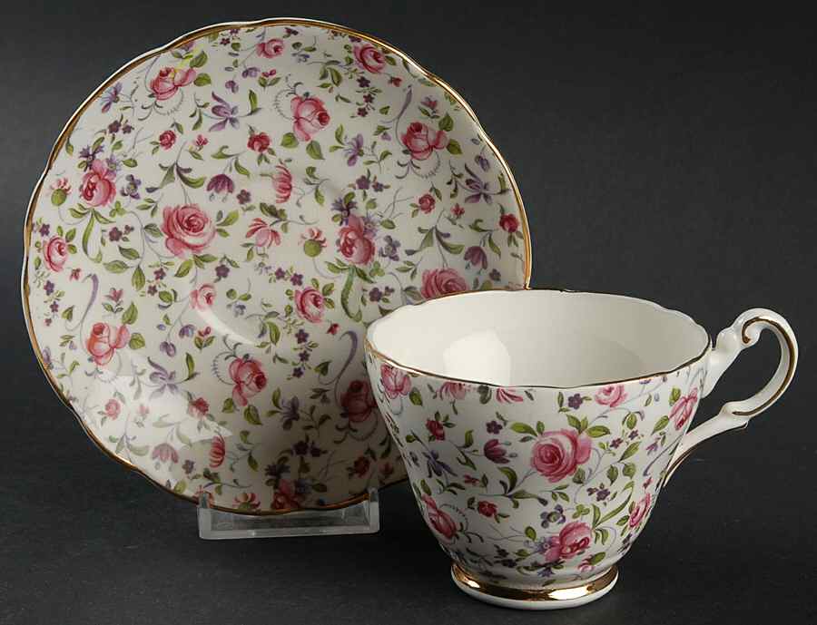 GRO15 Footed Cup & Saucer Set by Grosvenor-1