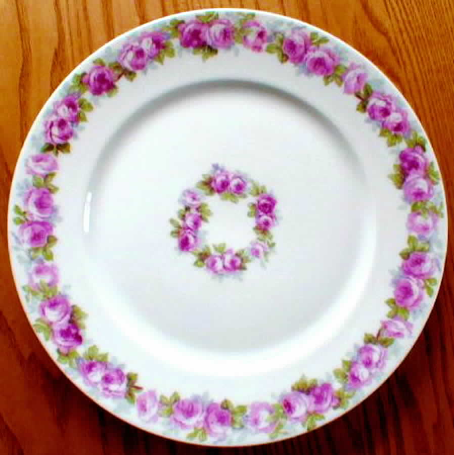 GUE313 Dinner Plate by WM Guerin-1