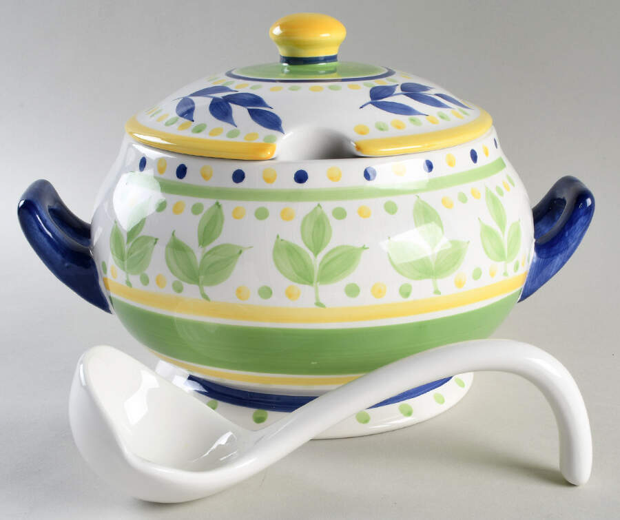 Clarisse Tureen & Lid w/Ladle by Gibson Designs-1