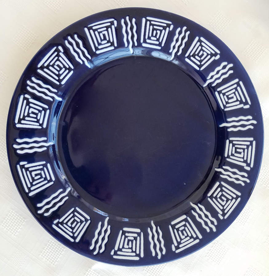 Bradberry Dinner Plate by Gibson Designs-1