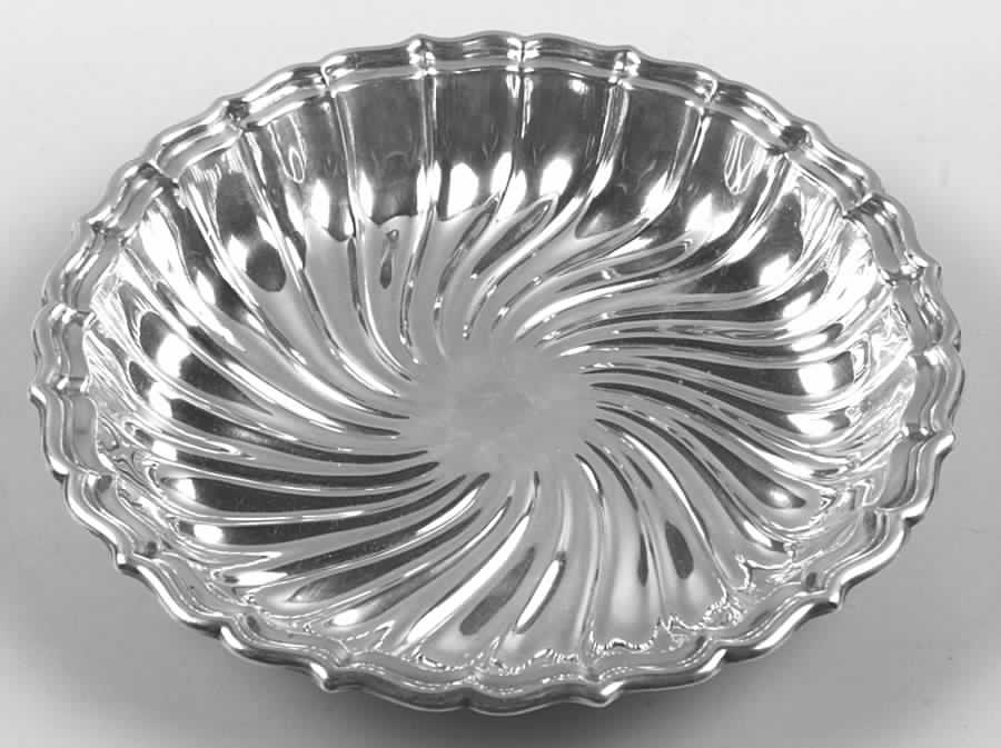 Swirled Flutes (Sterling, Hollowware) 9" Round Vegetable Bowl by Gorham Silver-1