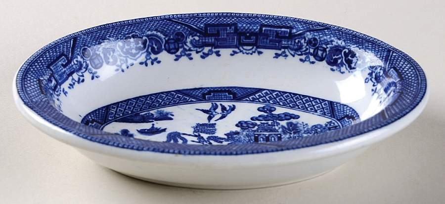 Willow Blue Oval Fruit/Dessert Bowl by Grindley-1