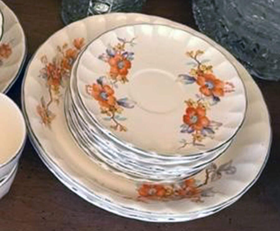 GEO263 Saucer by WS George-1