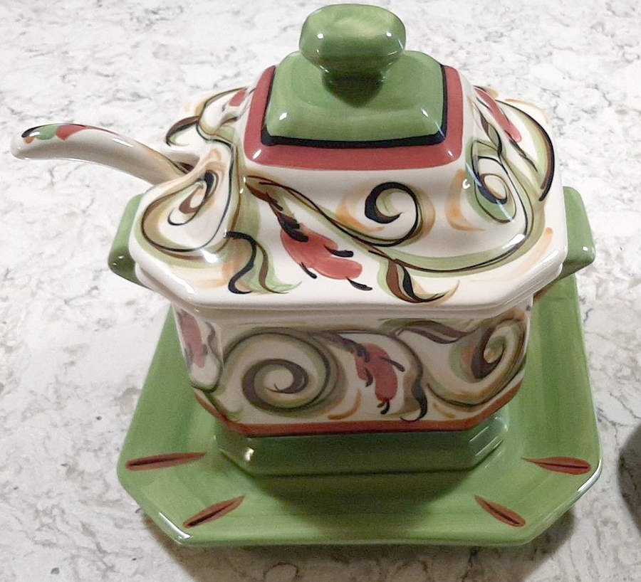Honeysuckle Sauce Boat & Lid & Underplate & Ladle by Gail Pittman-1