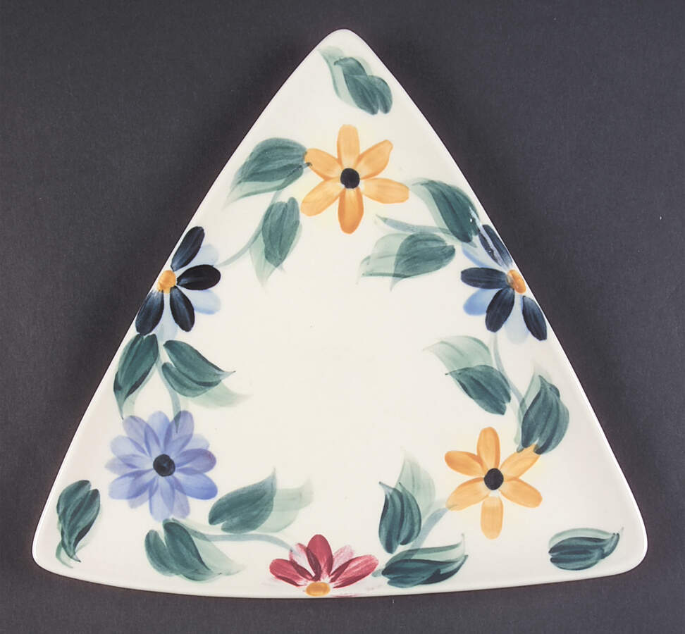Daisy Chain Triangular Salad Plate by Gail Pittman-1