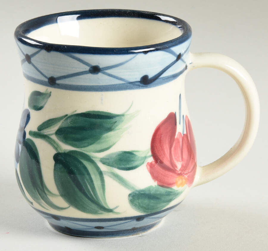 Daisy Chain Barrel Mug by Gail Pittman-1