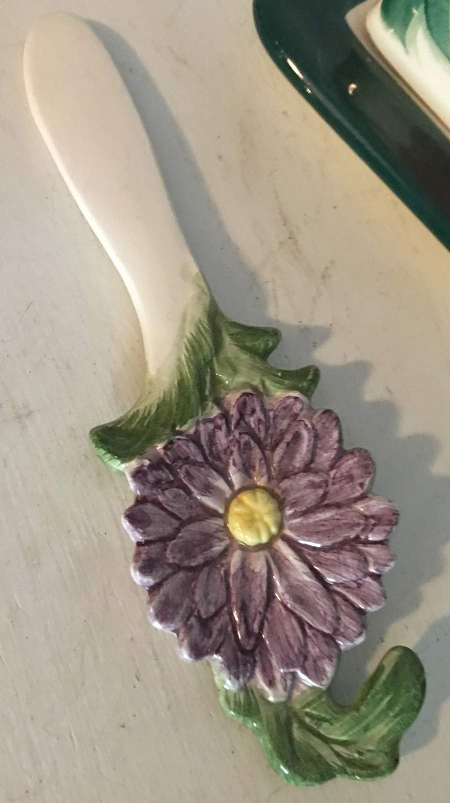 Daisy Chain Spoon Rest/Holder (Holds 1 Spoon) by Gail Pittman-1